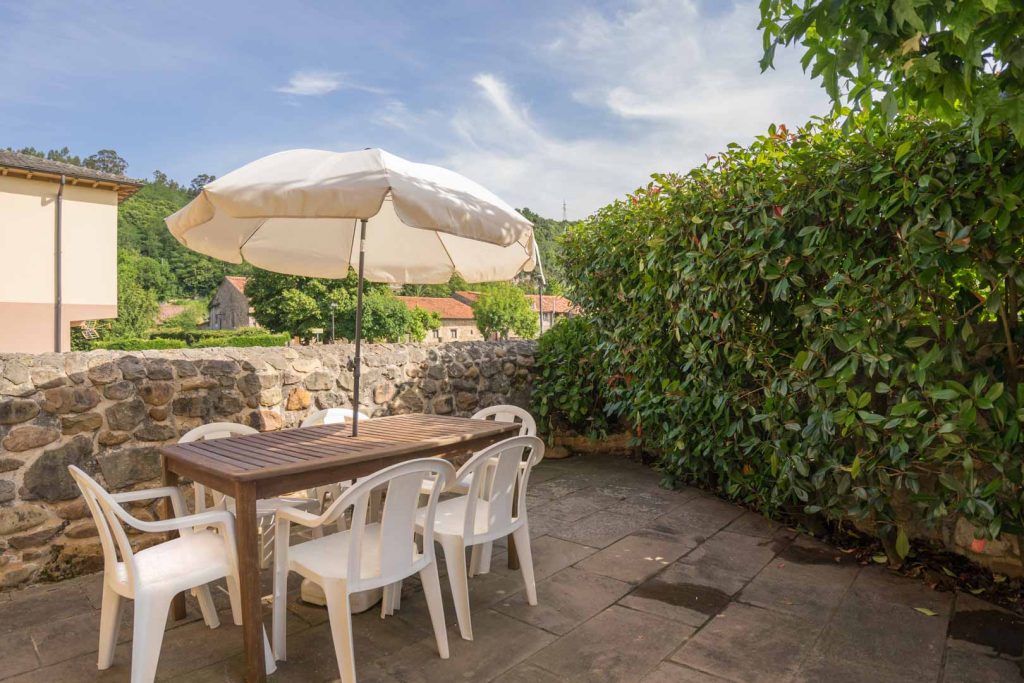 Casa Vallejo - Porche Delantero